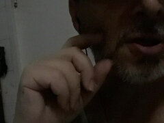 Amatør, Moden, Alene