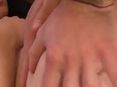 18 ans, Grosse bite, Gros seins, Sucer une bite, Brunette brune, Compilation, Adolescente, Nénés