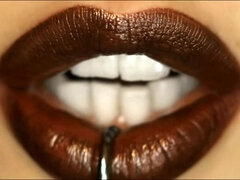 Stor røv, Store bryster, Blondine, Lækker, Imellem racer, Naturlige bryster, Bryster