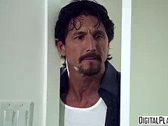 Salle de bains, Brunette brune, Lesbienne, Masturbation, Solo, Adolescente