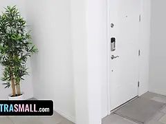 아메리카인, 큰 음경, 흑갈색 머리, 사정 샷, 조그마한, 고함치는, 빼빼한, 젖가슴