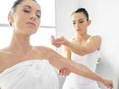 Rumpa, Brunett, Fingering, Massage, Onani, Fitta, Strippning, Tonåring