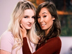 Makuuhuone, Iso perse, Isot tissit, Sormetus, Suudella, Pillu, Strippaus, Teini