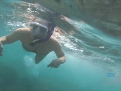 아마추어, 해변, 비키니, 오랄섹스, 발로 애무하기, 여자친구, 셀카