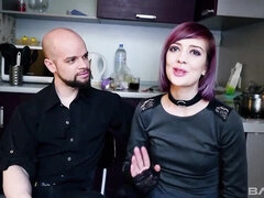 アナル, デカチン, デカパイ, フェラチオ, バック, 淫乱熟女, 赤毛, ショートヘア