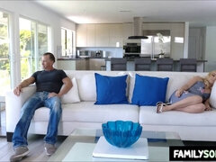 Tromperie, Papa, En levrette, Hard, Hd, Criant, Tabou, Adolescente