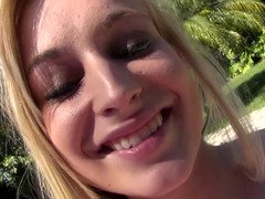 Leie, Grosser arsch, Blondine, Aufs gesicht abspritzen, Hardcore, Im freien, Muschi, Titten