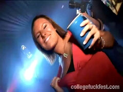 18 jaar, Enthousiasteling, Universiteit, Lul, Feest, Kut duiken, Realiteit, Tiener