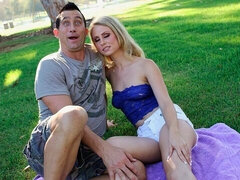 Culo grande, Verga grande, Tetas grandes, Rubia, Mamada, Estilo perrito, Madres para coger