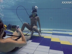 Popó, Szőke, Fétis, Leszbikus, Maszti, Természetes mellek, Medence, Begyek