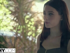 Blondinka, Fafanje, Rjavolaska, Obrazno, Moški z dvema ženskama, Spodnje perilo, Resničnost, Trojček