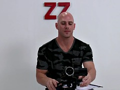 Grote lul, Grote mammen, Blond, Pijpbeurt, Flashing, Hardcore, Pornster, Tieten likken