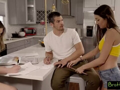 Блондинки, Брюнетки, Глубокая глотка, Группа, Лесбиянка, Оргии, Молоденькие, Втроем