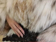 I Wear a Gorgeous New Lynx Fur Coat and Fuck with Squirt
