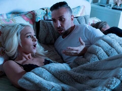 엉덩이, 오랄섹스, 도기스타일, 핑거링, 핸드잡, 면도된, 스트리핑, 청소년