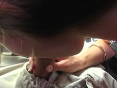 Amatör, Brunett, Bil, Onani, Liten och nätt, Verklighet, Rakad, Tuttar