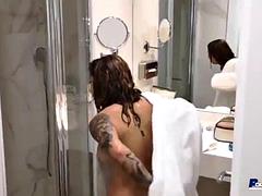 Amatör, Stora tuttar, Avsugning, Sperma shot, Hardcore, Hotell, Latina, Tuttar