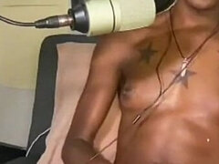 Любители, Большой член, Черные, Семяизвержение, Мастурбация, Соло