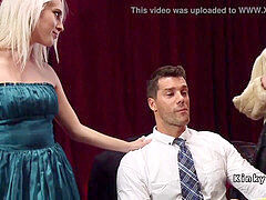 In den arsch, Sadomasochismus, Bizarr, Fesselspiele, Gruppe, Sklave, Flotter dreier, Gefesselt