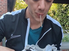 Sharing Nike Air Max Sneaker 4