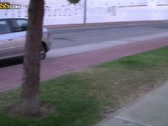 Brunetka, Na tvár, Výprask, Spodná bielizeň, Masturbácia, Vonku, Piercing, Na verejnosti