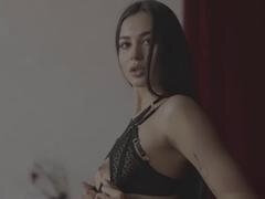 STASYQ - slim tattooed cutie MollyQ in sultry black lingerie