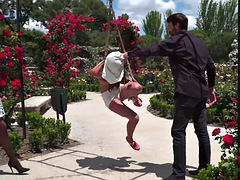 Baben, Bdsm, Bondage, Femdom, Utomhus, Offentlig, Spanking