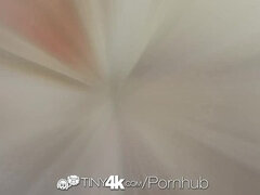 18 éves, Gesztenyebarna, Pénisz, Arcra élvezés, Kőkemény, Tini, Begyek, Játékszerek