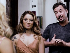 Sovrum, Stor kuk, Avsugning, Doggystyle, Latina, Liten och nätt, Tonåring, Tuttar