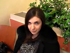 Two sexy girls to flirt in a video