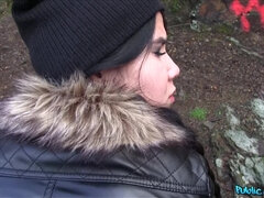 Amatör, Avsugning, Tjeckisk, Doggystyle, Emo, Glasögon, Utomhus, Pov