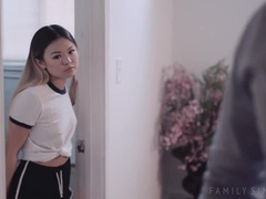 Asiatique, Cul, En levrette, Branlette thaïlandaise, Léchez, Chatte, Adolescente, Nénés