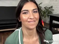 Μελαχροινή, Δονητής, Ηδ, Τακούνια, Γλείψιμο, Μουνί, Παιχνίδια, Υγρό