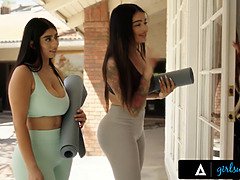 Store pupper, Hd, Enorm, Lesbisk, Slikking, Orgie, Fitte, Trekant