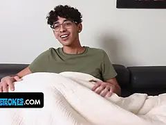 Amatéři, Kuřba, Stříkání spermatu, Dávení penisem, Hd, Drsné akce, Ječení, Švédská rojka