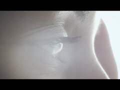 Close Up - Alexis Crystal & Amaris