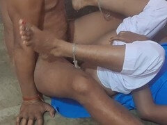 Vysokoškoláčka, Šaty, Indické, Na verejnosti, Uniforma