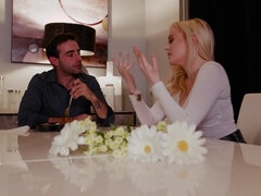 Hot Blonde Pornstar Alexis Texas Talks Hardcore