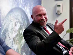 Anál, Kuřba, Stříkání spermatu, Gay, Honění, Dospělé, Na veřejnosti, Tetování