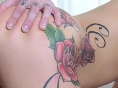 Meia nove, Beleza, Pauzão, Facial, Hardcore, Piercing, Tatuagem