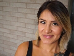 Tette grandi, Latina
