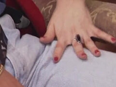 Tekintélyes didik, Szőke, Gesztenyebarna, Ondó fröcskölés, Ujjazás, Orgia, Hármas, Régebbi évjáratú pornó