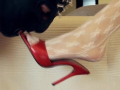 Goddess in red shoes trampling & giving a shoejob