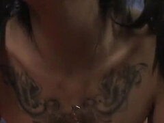 18, アジア人, 共学, 大学生, 顔射, タトゥー, ティーン, オッパイの