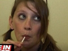 Anaali, Ruskeahiuksinen, Sormetus, Käsihoito, Selkäsauna, Teini, Kolmen kimppa, Tissit