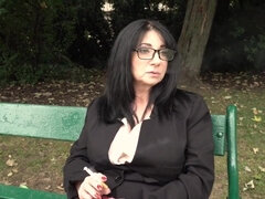 Tette grandi, Brunetta, Carina, Gola profonda, Pisello, Lingerie, Matura, Orgasmo