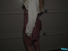 Blondi, Suihinotto, Takaapäin, Eurooppalainen, Tyttöystävä, Rankka, Luonnolliset tissit, Todellisuus