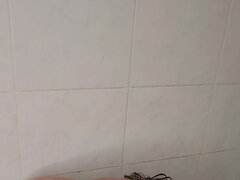 Amatoriale, Bagno, Cicciona, Femmina, Masturbazione, Tette naturali, Doccia, Solo