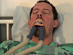 Monumentális dákó, Cumizás, Ondó fröcskölés, Arcra élvezés, Olasz, Régebbi évjáratú pornó