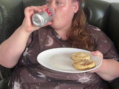 Mollig, Eten, Alleen